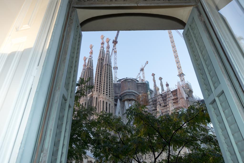 Gaudi Apartment Барселона Екстериор снимка